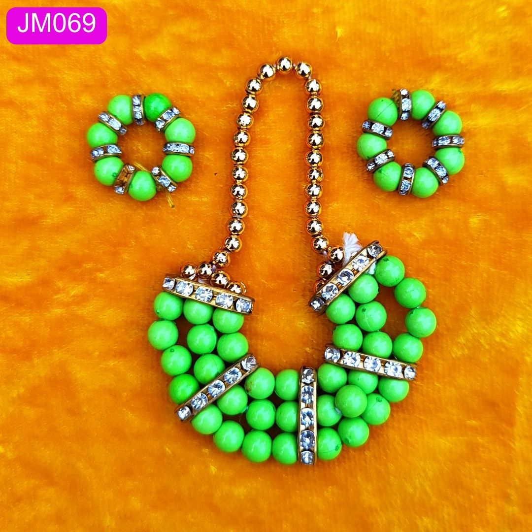 Laddu Gopal Haar green