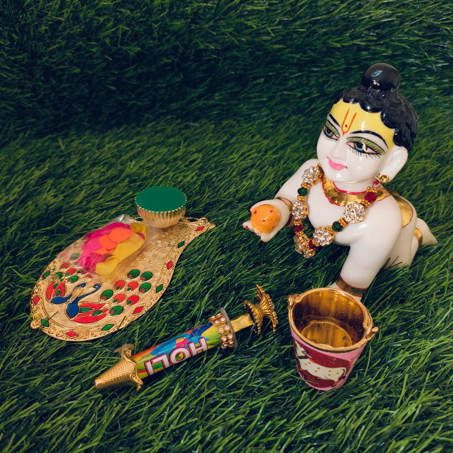 Holi Plate for laddu gopal Ji- Abeer, Ballon, Balti , Pichkari -small